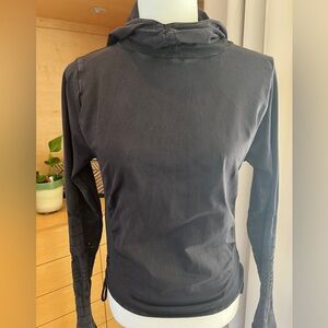 Free People Movement athletic top. Size m/l. Super stretchy and comfortable.